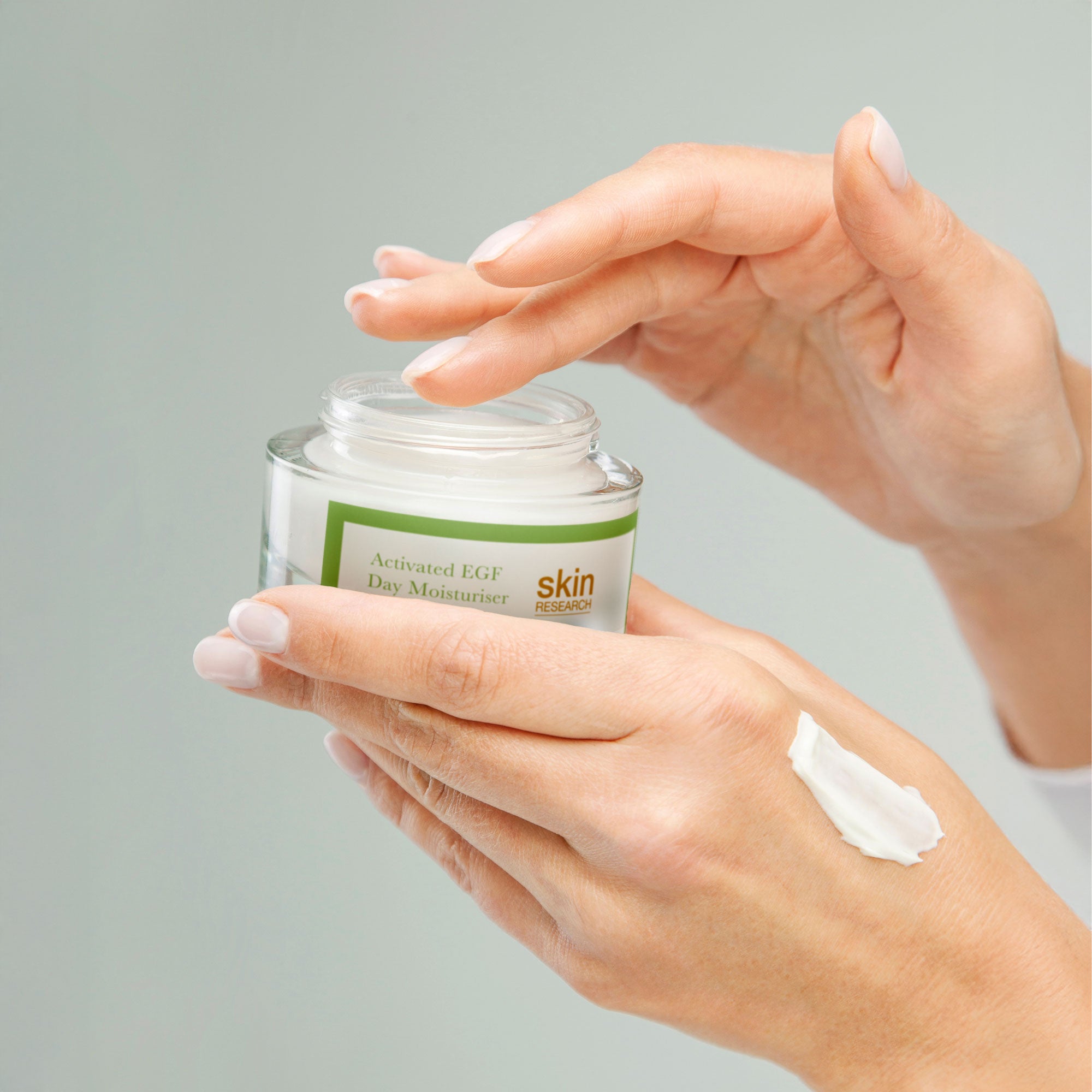 Coffret cadeau de crème hydratante anti-âge à l'EGF activé jour et nuit