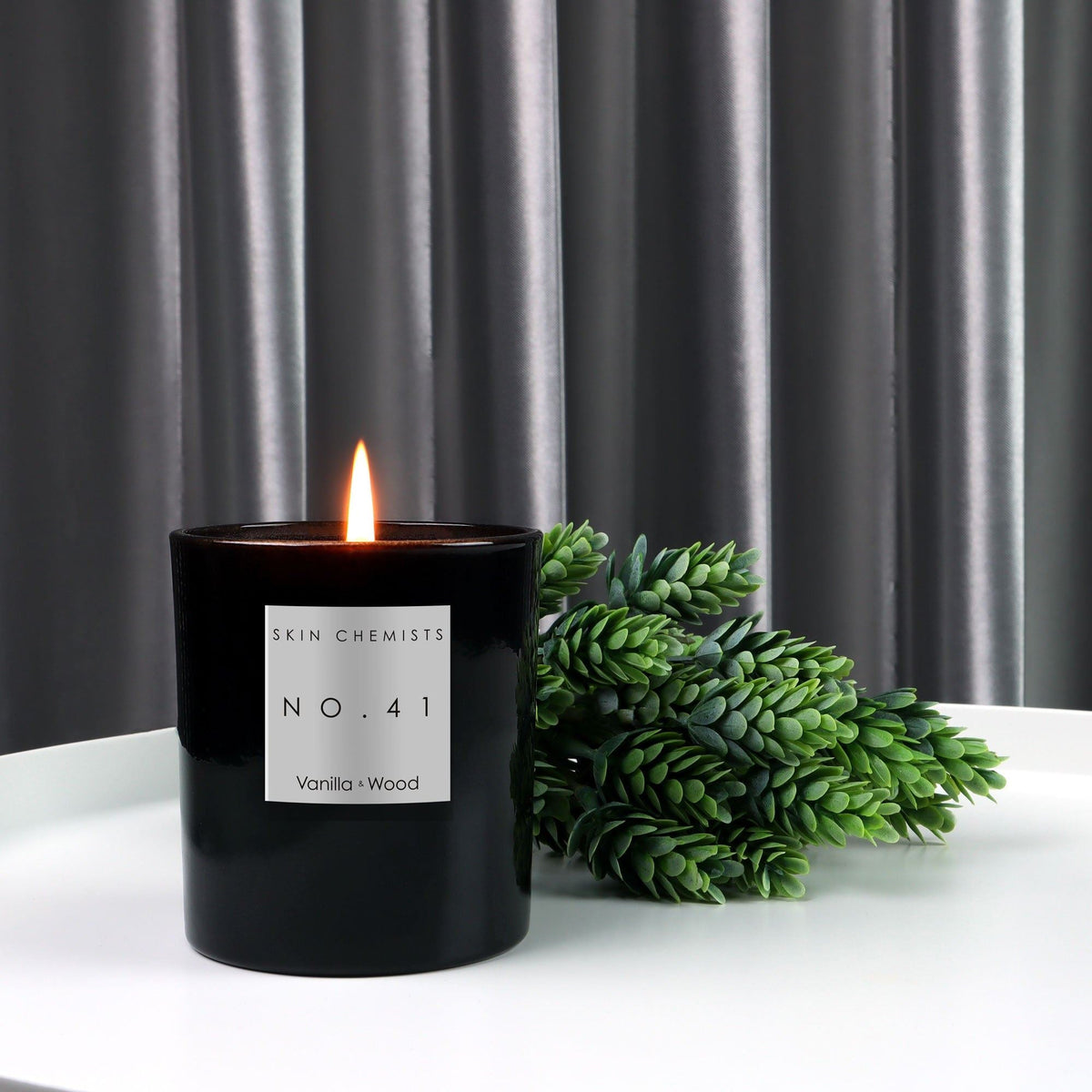 N0.41 Vanilla & Wood Candle 200g - skinChemists
